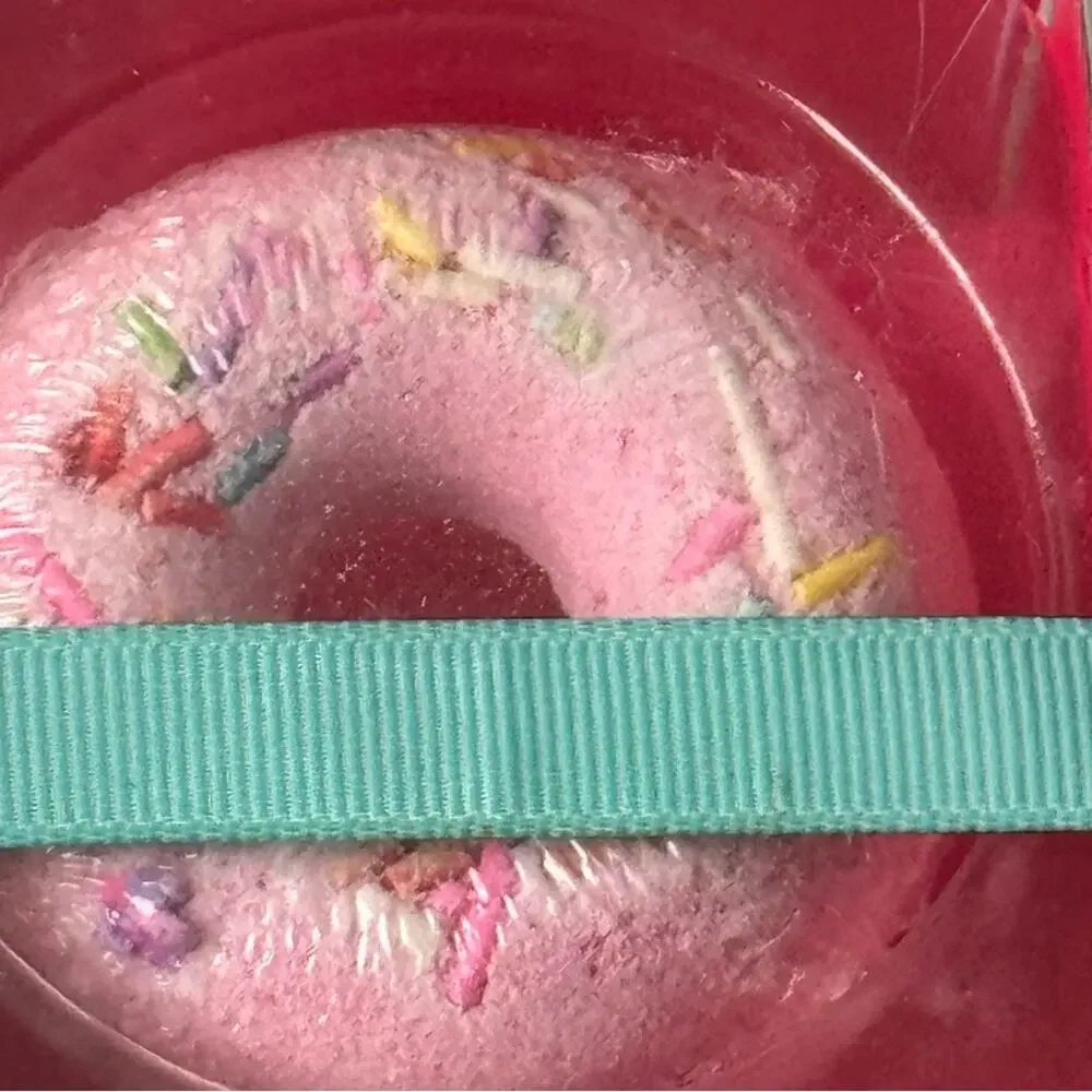 Bath Fizzer frosted donut